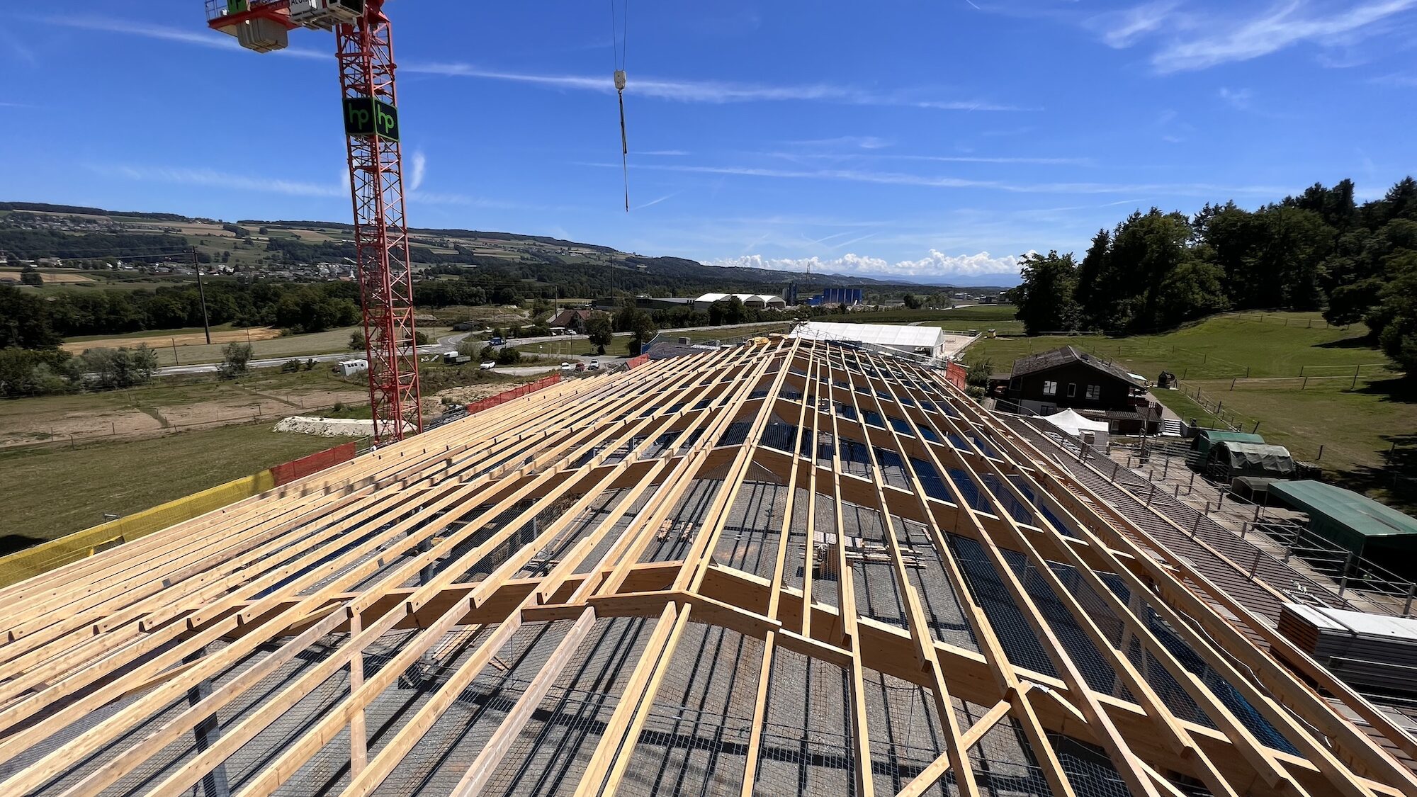 Koppeldach auf Reithalle