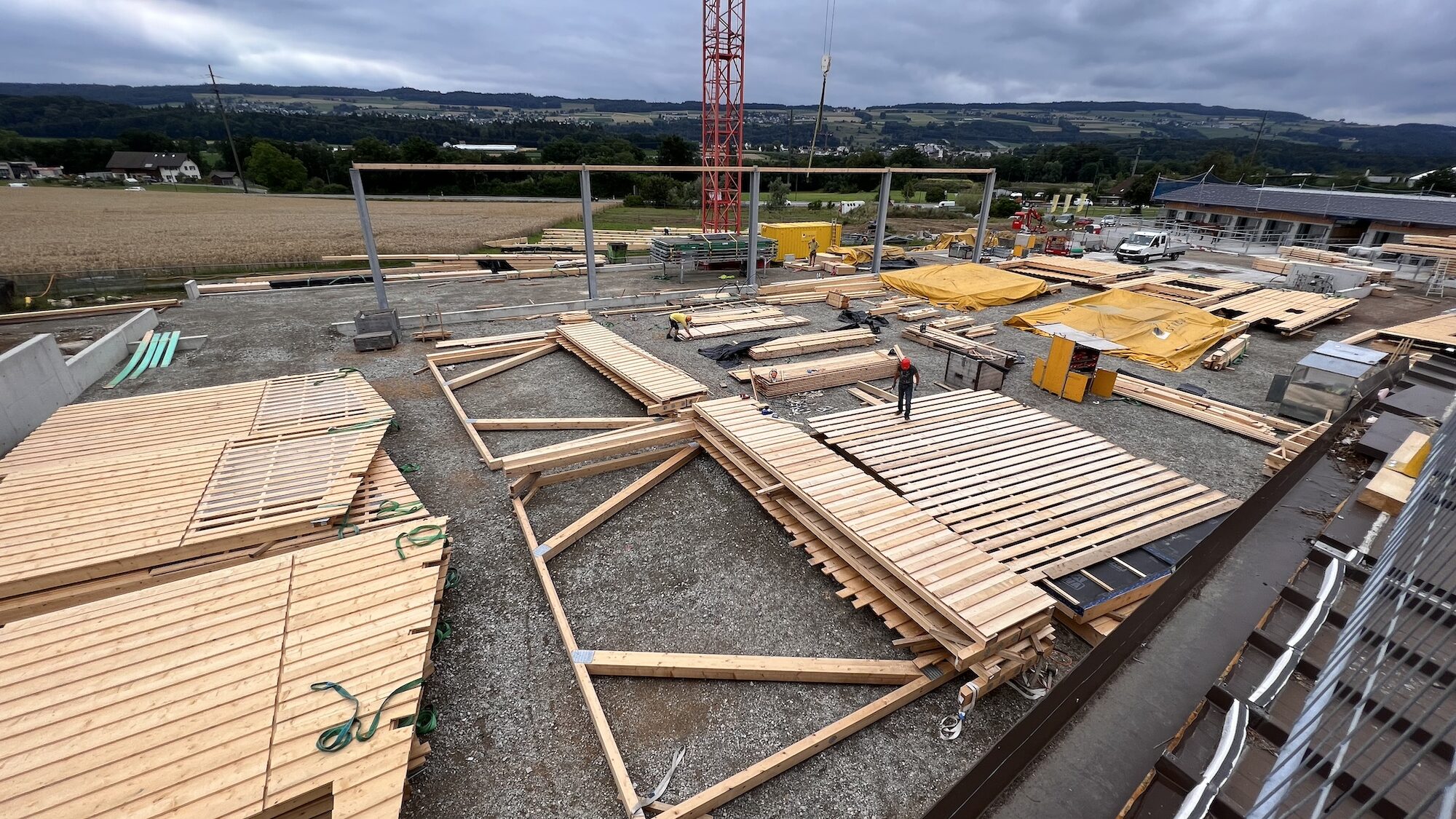 Elemente Vormontage auf der Baustelle